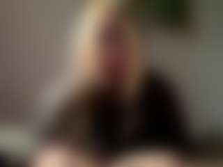 Mia's Live Sex Cam Show