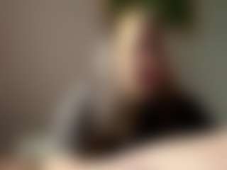 Mia's Live Sex Cam Show