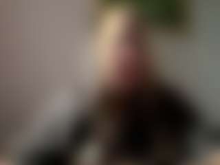 Mia's Live Sex Cam Show