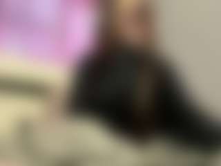 Mia's Live Sex Cam Show
