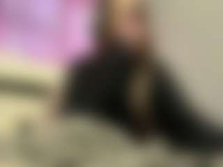 Mia's Live Sex Cam Show