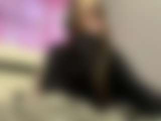 Mia's Live Sex Cam Show