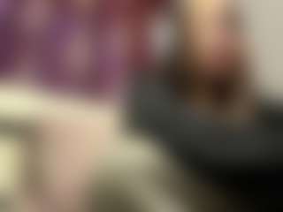 Mia's Live Sex Cam Show
