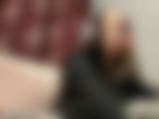 Mia's Live Sex Cam Show