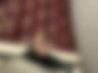 Mia's Live Sex Cam Show