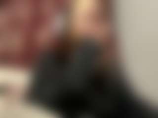 Mia's Live Sex Cam Show