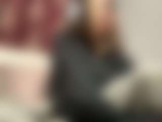 Mia's Live Sex Cam Show