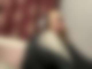 Mia's Live Sex Cam Show