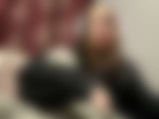 Mia's Live Sex Cam Show