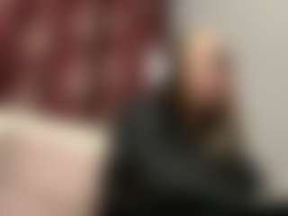 Mia's Live Sex Cam Show