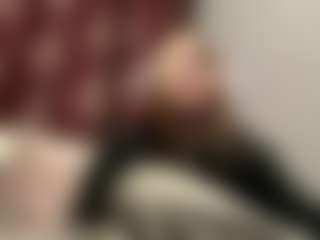 Mia's Live Sex Cam Show