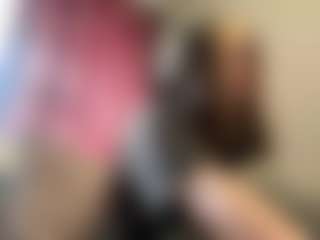 Mia's Live Sex Cam Show