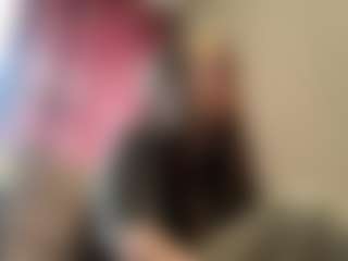 Mia's Live Sex Cam Show