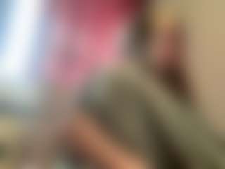 Mia's Live Sex Cam Show