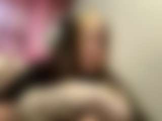 Mia's Live Sex Cam Show