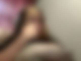 Mia's Live Sex Cam Show