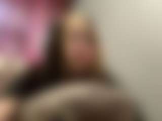 Mia's Live Sex Cam Show