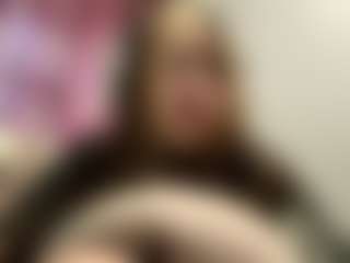 Mia's Live Sex Cam Show