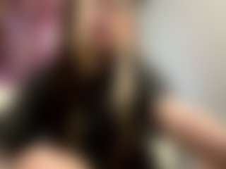 Mia's Live Sex Cam Show