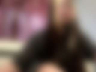 Mia's Live Sex Cam Show