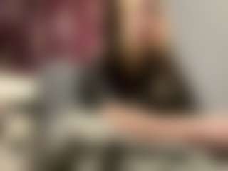 Mia's Live Sex Cam Show