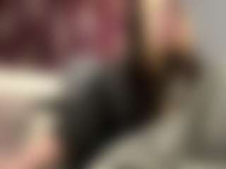 Mia's Live Sex Cam Show