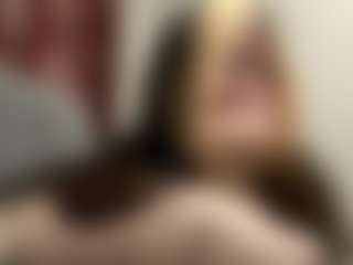 Mia's Live Sex Cam Show