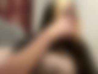 Mia's Live Sex Cam Show