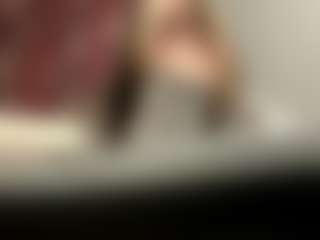 Live cam show with Mia - Normal on Mixed Magazine Live