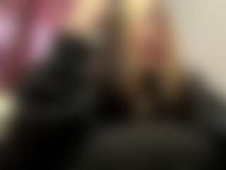 Mia MILF webcam performer live streaming
