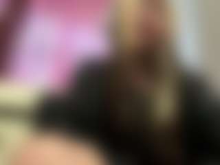 Mia's Live Sex Cam Show