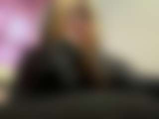 Mia's Live Sex Cam Show