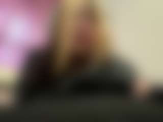 Live cam show with Mia - Teen (18+) on Hubzter Live