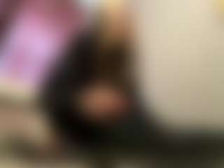 Mia's Live Sex Cam Show