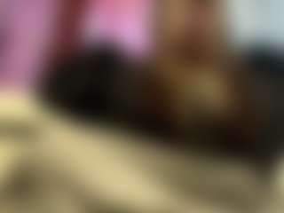 Live cam show with Mia - Hairy Pussy MILF on Milfs Live