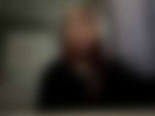 Mia's Live Sex Cam Show