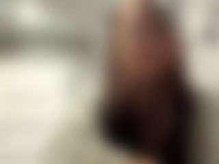 Mia's Live Sex Cam Show
