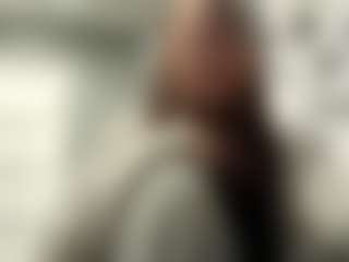 Live cam show with Mia - Dildo Or Vibrator on xxxlivecams.org