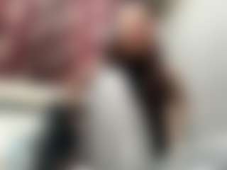 Mia's Live Sex Cam Show