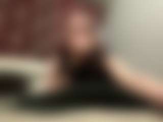 Live cam show with Mia - Hairy Pussy on Camsoda