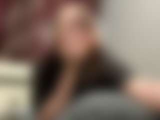 Mia's Live Sex Cam Show