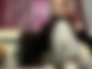 Mia's Live Sex Cam Show