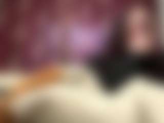 Live cam show with Mia - Strip MILF on https://playwithruby.com