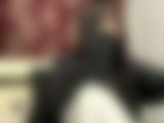 Mia's Live Sex Cam Show