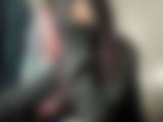 Live cam show with Mia - Cute on Dare Cams