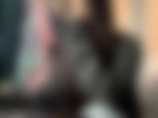 Live cam show with Mia - Hairy Pussy MILF on sexylive.show