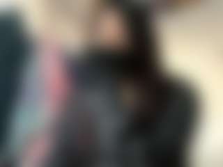 Live cam show with Mia - Hairy Pussy Teen (18+) on sexylive.show