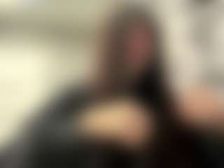 Mia's Live Sex Cam Show