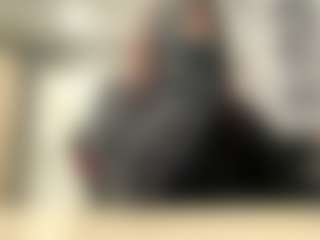 Mia's Live Sex Cam Show
