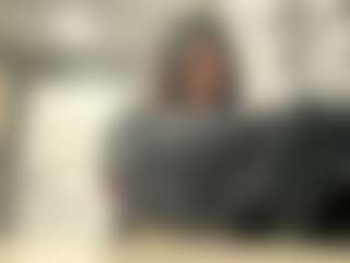 Mia's Live Sex Cam Show